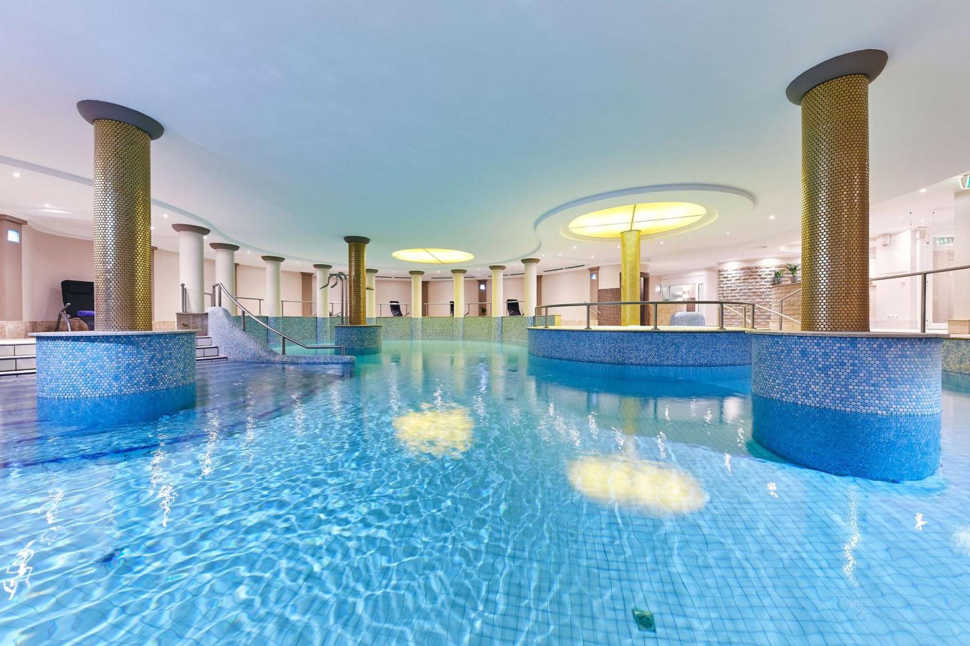 Dorint Strandresort & Spa Ostseebad Wustrow Wustrow  Ngoại thất bức ảnh