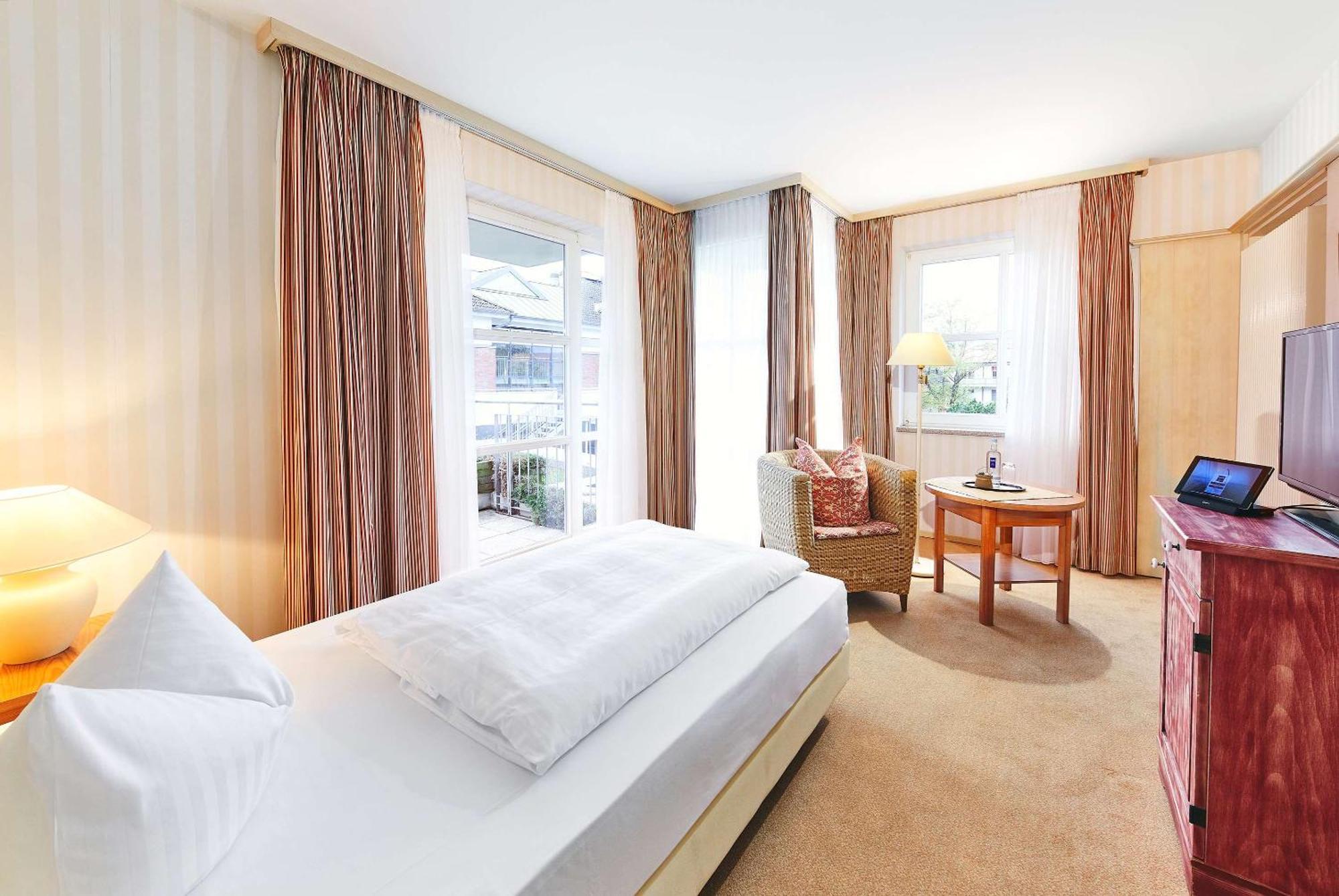 Dorint Strandresort & Spa Ostseebad Wustrow Wustrow  Ngoại thất bức ảnh